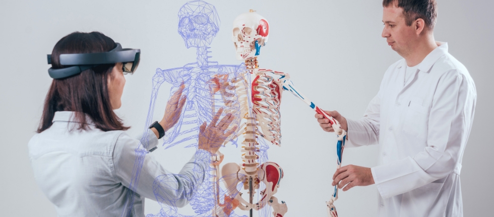 Fix it faster, save lives. Augmented reality for medical teams